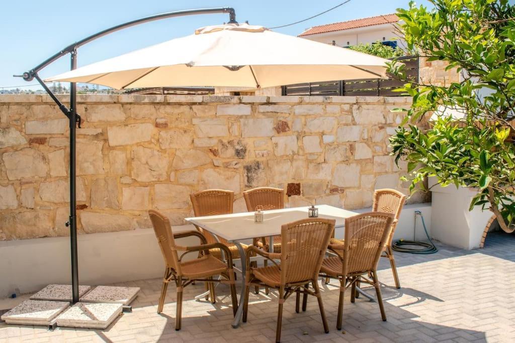 Md Residence Near The Beach W Bbq And Private Parking Herszonisszosz Kültér fotó