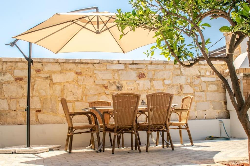 Md Residence Near The Beach W Bbq And Private Parking Herszonisszosz Kültér fotó