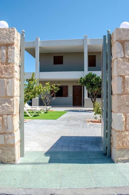 Md Residence Near The Beach W Bbq And Private Parking Herszonisszosz Kültér fotó
